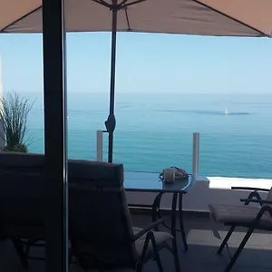 https://beachfront-bungalow-apartment.es-andalucia.com